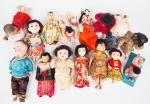 Lot de poupées japonaises de toutes époques et tailles, on...