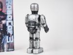 Robot BILLIKEN Robocop III 1992.
Avec sa boite d'origine.
H. 21,5 cm