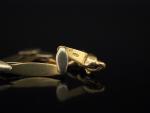 Bracelet articulé en or, composé de maillons olives.
Long. 19,5 cm
Poids....