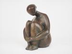 Arthur SAURA.
"Jeune fille assise".
Sculpture en bronze
Signée et datée 2000.
H. 19...
