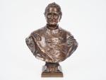 CHAPU. 
"le curé d'Ars"
Portrait en bronze à patine brune, fonte...
