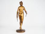 HOUDON (d'après).
"Diane chasseresse".
Sculpture en bronze patiné.
Signée.
H. 60 cm.