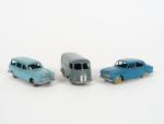 Lot de 3 miniatures Dinky Toys, sans boite d'origine
- Peugeot...