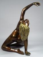 Christian MAS 'Ballerina IV'. 
Sculpture en bronze à patine médaille...