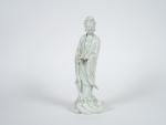Statuette en émail blanc de Chine représentant une divinité féminine...