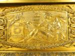 Pendule début XIXème en bronze doré " Maternité " 
H....