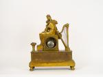 Pendule début XIXème en bronze doré " Maternité " 
H....