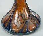Michèle LUZORO. 
Vase "oignon abricot" en verre soufflé, à décor...