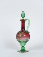Flacon 1900 en cristal bicolore rouge et vert à décor...