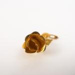 Broche en or jaune en forme de rose.
Poids. 7,30 g