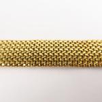 Bracelet souple en or jaune maille tressée.
Poids. 48 g