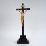 Crucifix XIXème en ivoire et bois noirci. 
H. du christ...