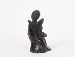 Sculpture en bronze à patine brune "Fillette ailée". 
H. 24...