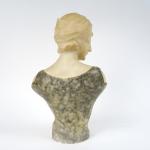 PUGI
"Jeune femme au fichu"
Sculpture en albatre.
Signée. 
H. 43 cm