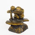 M. MAIGNAN 
"Vieil homme sur un banc" 
Sculpture en bronze.
Signée.
25...