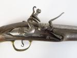 Grand pistolet d'arcon à silex premier tiers du XVIIIème. Arme...