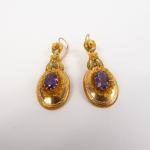 Paire de pendents d'oreilles Napoléon III en or et pierres...