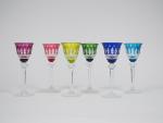 Six verres à vin doux en cristal bicolore.