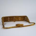 Monture de sac persan XIXème en métal doré et plaques...