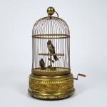 Cage à oiseaux automates.
H. : 53 cm.
(mauvais état)