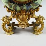 Pendule Napoléon III en bronze et émail polychrome à décor...