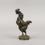 FREMIET. "Coq chantant"
Sujet en bronze.
Signé. 
H. 11,5 cm