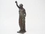 Aimé MILLET 
"Jeune femme aux fleurs"
Sculpture en bronze à patine...