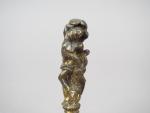 Prométhée en bronze doré sur un piédouche.
XIXème siècle, dans le...