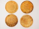 Quatre pièces de 20 Francs or, 1877-A, 1889-A (x2), 1898-A.
FRAIS...