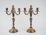 Paire de candélabres de style Louis XVI en bronze argenté,...