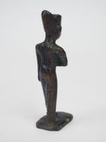 Statuette en bronze de la déesse Neith. Egypte. Basse Epoque...