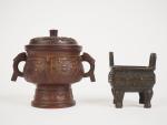 Brûle-parfum de forme archaïsante kouei en bronze à patine brun/rouge,...