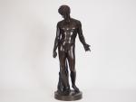 Ecole francaise XIXème d'après l'antique
"Apollon"
Sculpture en bronze à patine brune.
H....