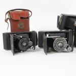 Lot de 4 appareils photographiques :
ZEISS IKON SIMPLEX (511/2)
KODAK BROWNIE...
