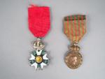 Etoile de chevalier de la Légion d'Honneur couronne mobile, aigles...