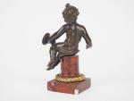 Sujet XIXème en bronze à patine brune et marbre rouge...