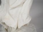 METELLO MOTELLI.
"Marchande d'amours".
Sculpture en marbre de Carrare.
Signée.
H. 73 cm.