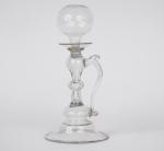 Un chandelier en verre soufflé XVIIIème. 
H. 27,5 cm