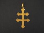 Croix de Lorraine en or.
Poids : 1,50 g